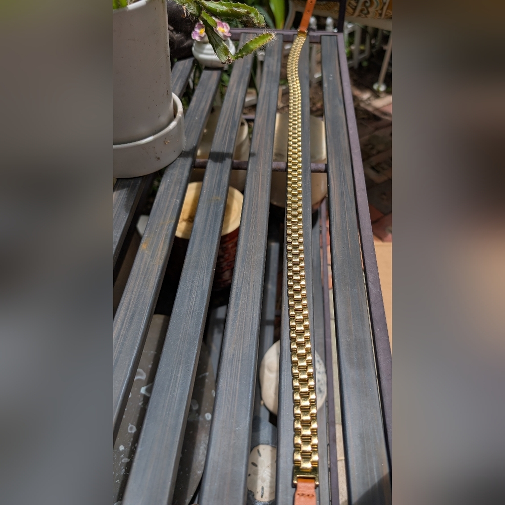 Michael Kors Long Square Link Chain Yellow Gold Tone Metal Thick 3D Leather - Picture 8 of 10